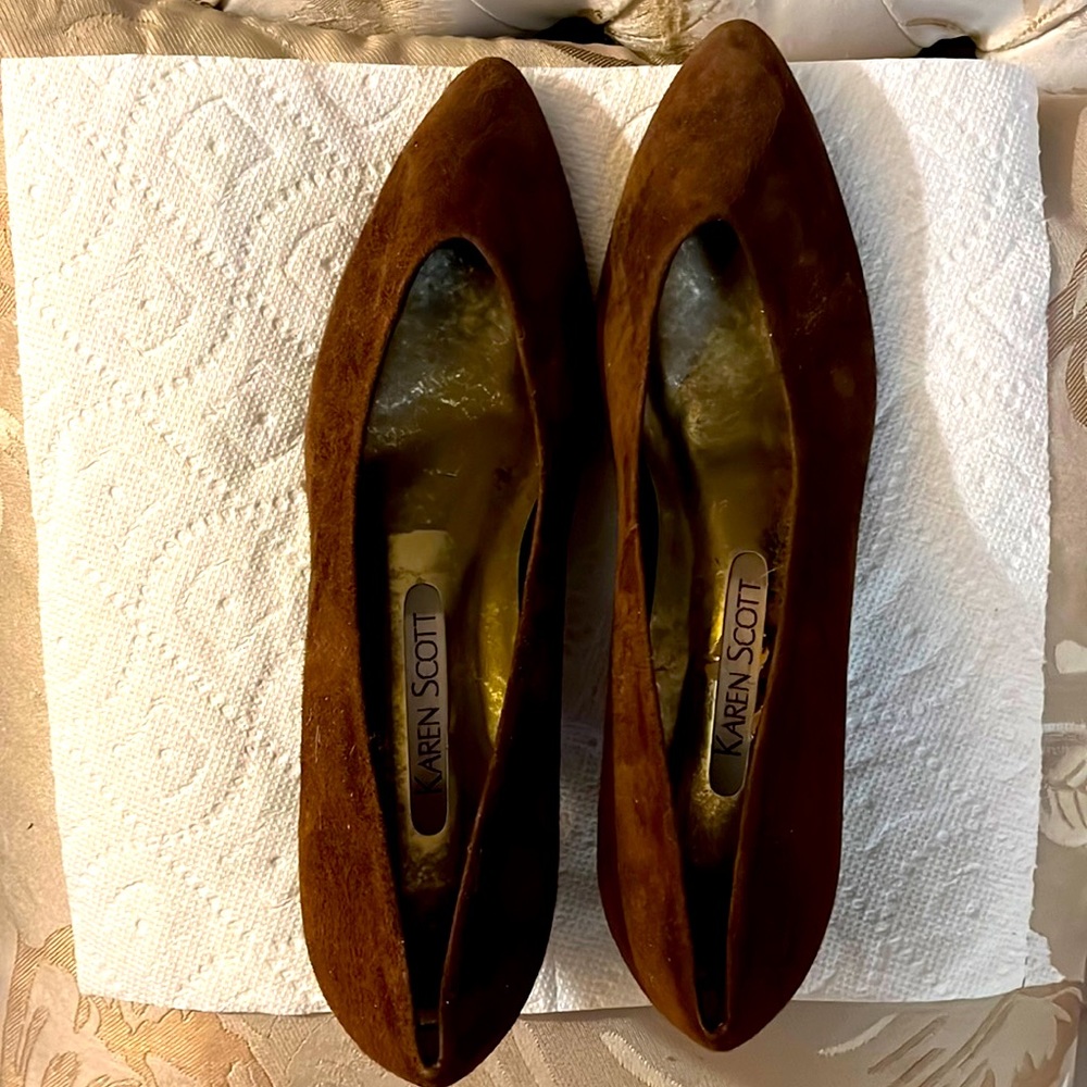 Vintage Women’s Suede Heels 2” by Karen Scott